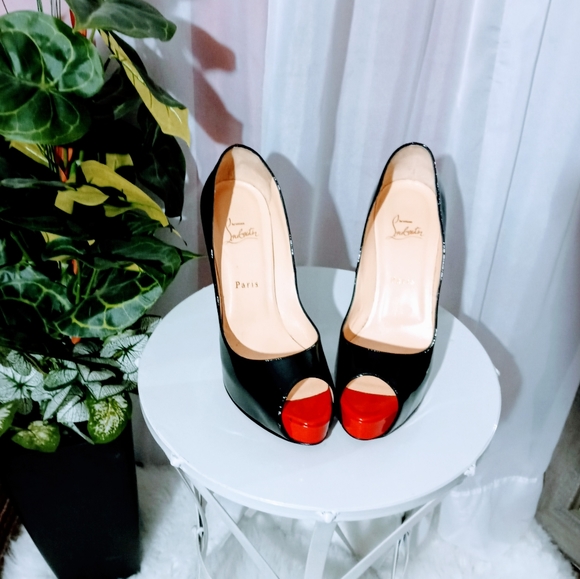 Christian Louboutin Red/Black Shoes - Picture 3 of 6